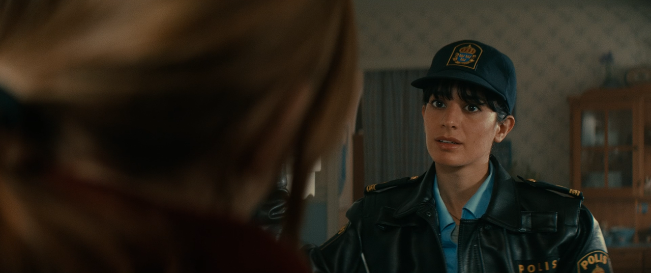 UFO.Sweden.2022.ITA-SVE.1080p.BluRay.DDP5.1.x264-gattopollo-00_42_08