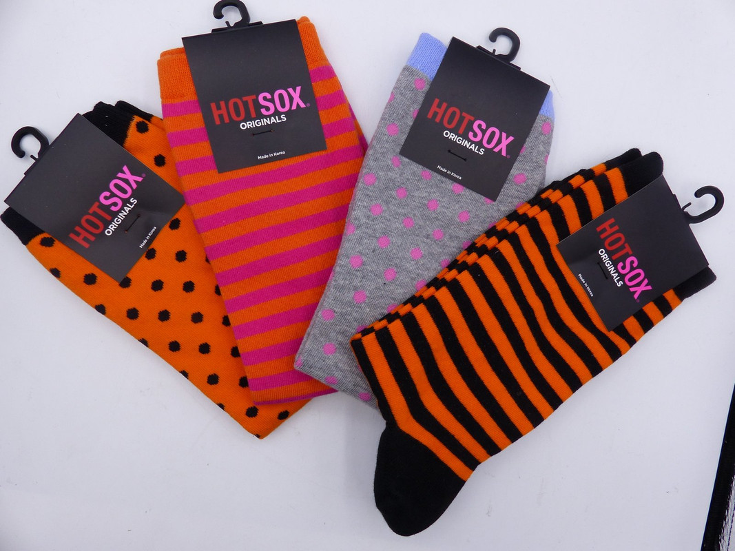 QTY 4* HOT SOX HO000221 HO000293 WOMENS POLKA DOTS & STRIPES CREW SOCKS SZ 9-11