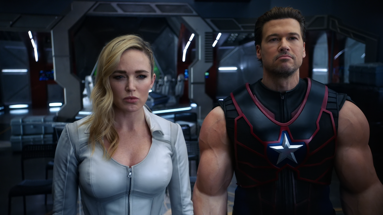 DC's.Legends.of.Tomorrow.S07E08.Paranoid.Android.1080p.10bit.BluRay.AAC5.1.HEVC-Vyndros.mkv_snapshot