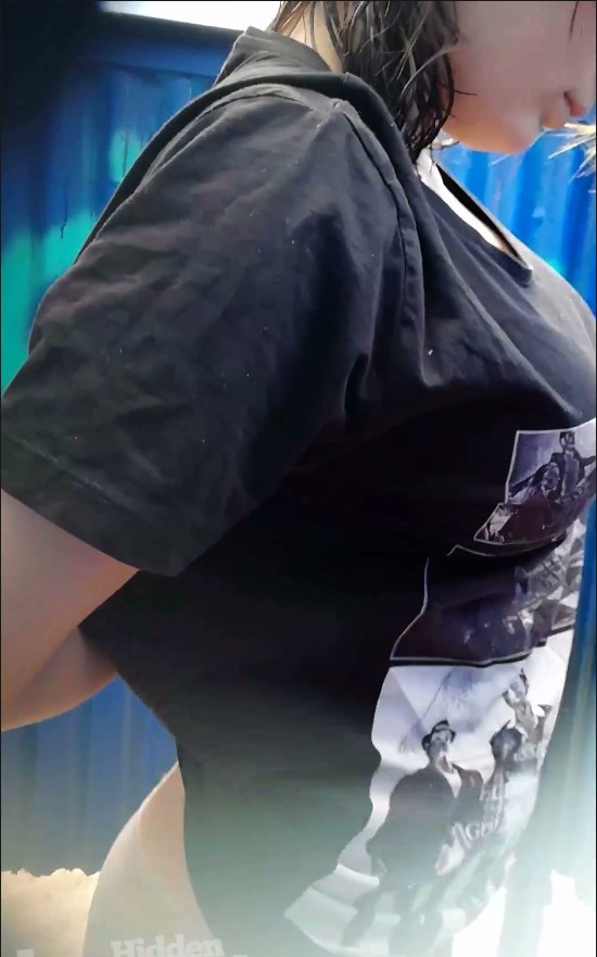 [Image: Voyeur60945100552.jpg]