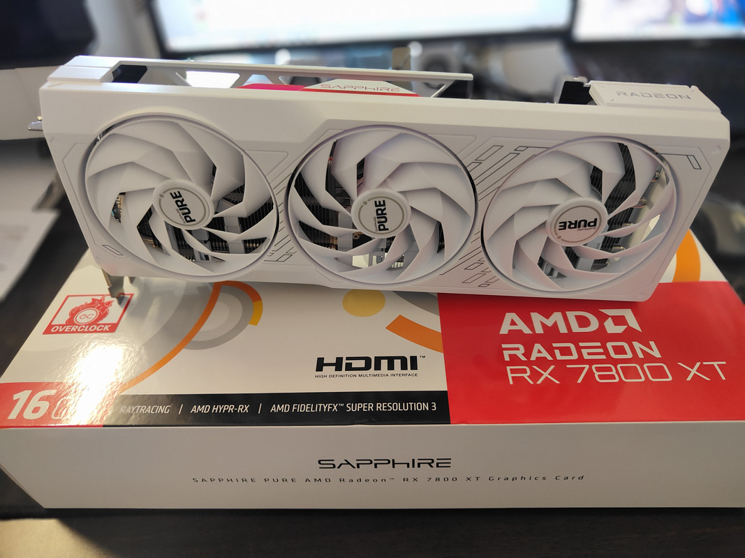 Sapphire Pure AMD Radeon RX 7800 XT 16GB GDDR6 c