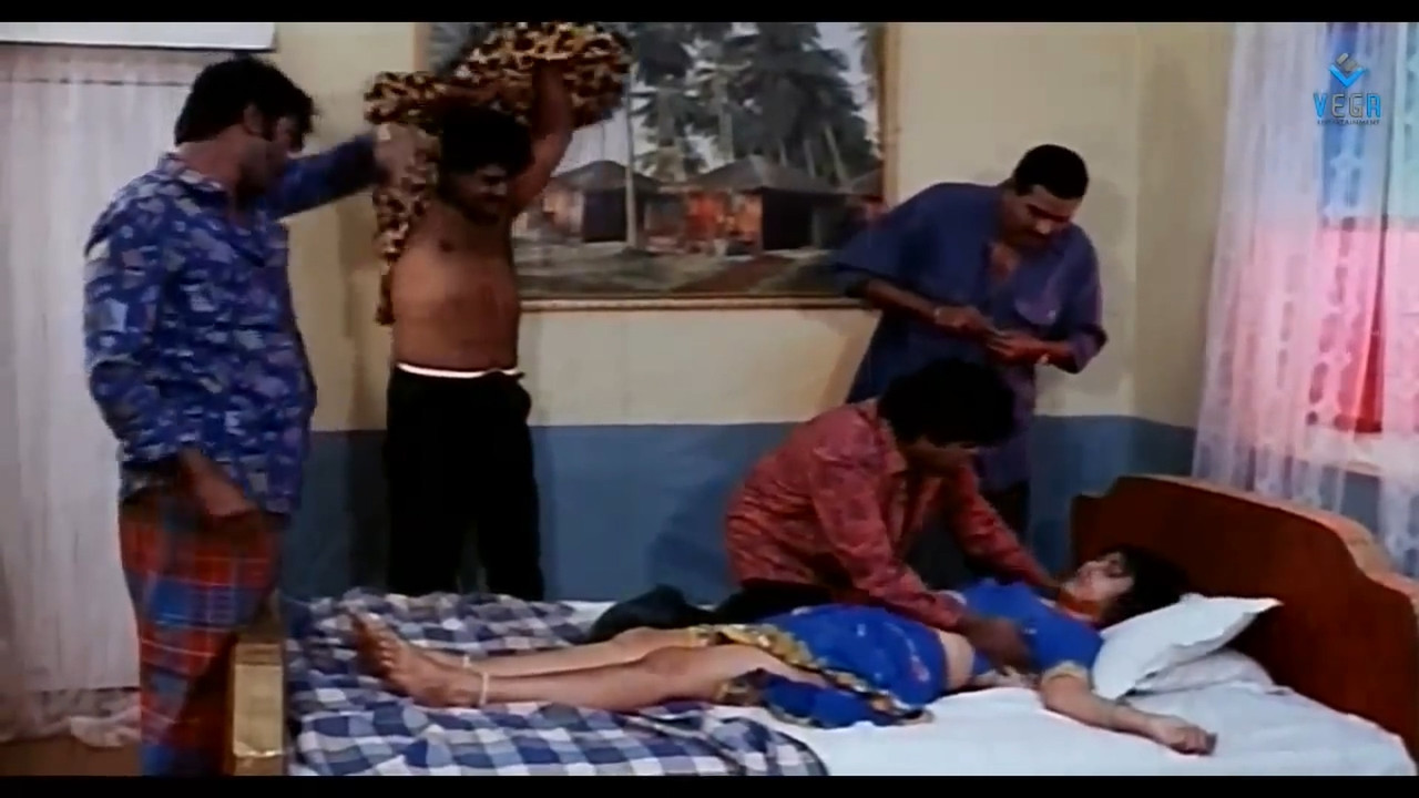 Dolly Minhas Palviahgam Avi - Villains Troubles a Women_4MxpygcjgQs.mp4_20220519_115100.379