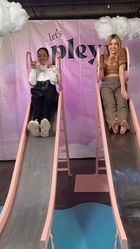 Peyton-List(2)-Feet-6317369