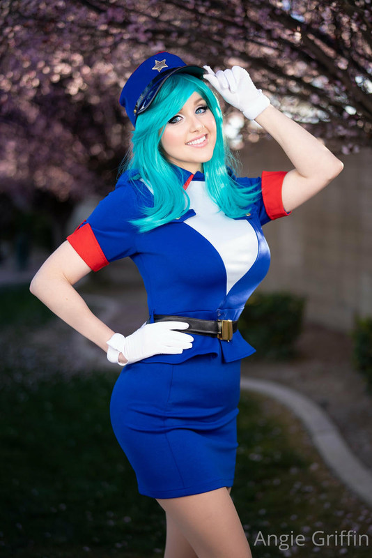 [Image: griffin-angie-officer-jenny.jpg]