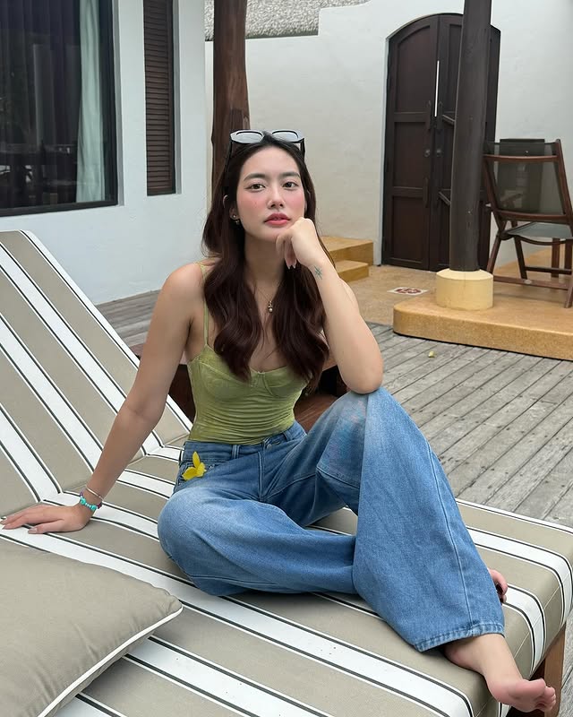 gal-9791174-20250519015421-d4a7eaf