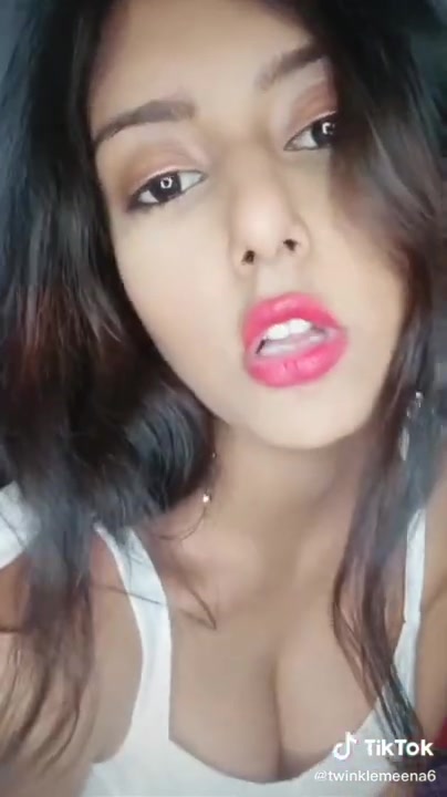 [Image: Twinkle-Meena-Tik-To-035.jpg]