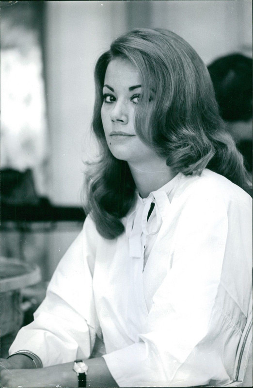 claudine_auger_mb57