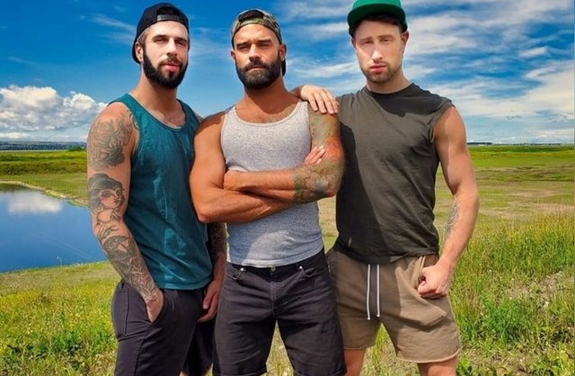 EV-Picked-Up-Fucked-Drake-Masters-Drew-Dixon-Romeo-Davis.jpg