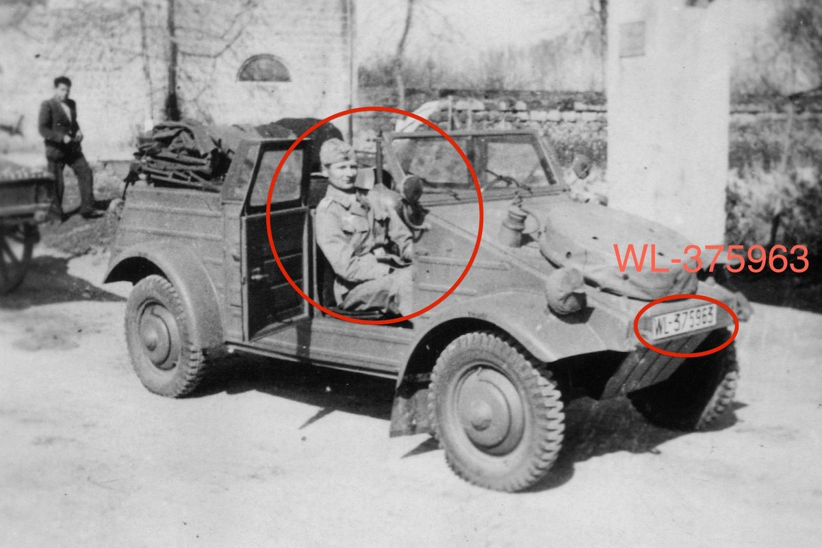 Orig. Foto VW 82 Kübelwagen Luftwaffe in Russland WL-375963
