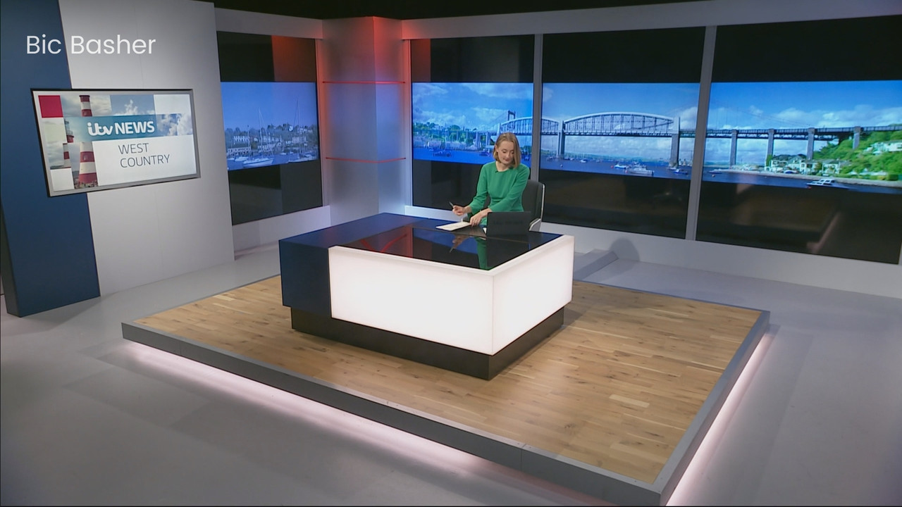 07.13 - 17.15.01 - ITV News West Country. Breaking news and current s....ts_snapshot_16.34.009
