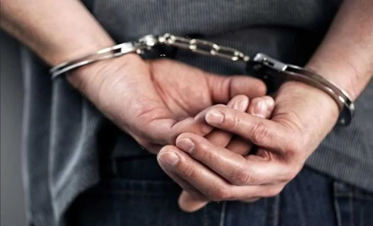 Detienen a hombre que le prendió fuego a su pareja por terminar con él