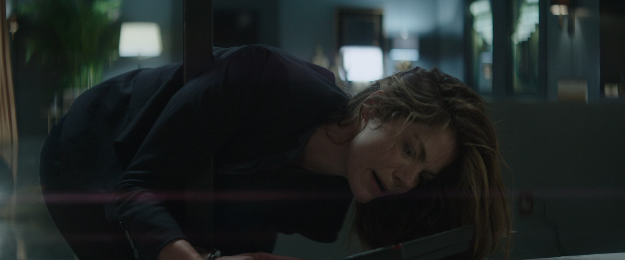 Sleepless 2017 (1080p x265 10bit Tigole).mkv_sna