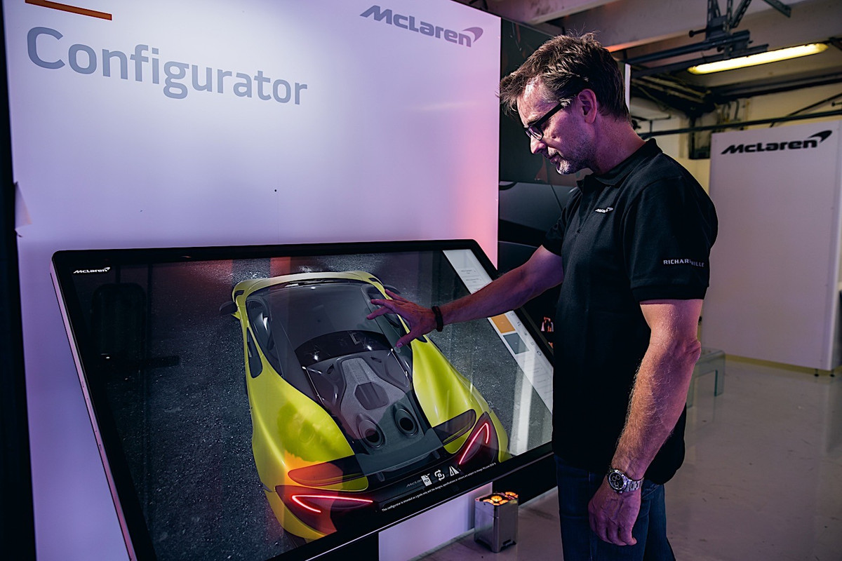 McLaren 600LT real-time digital configurator (16)