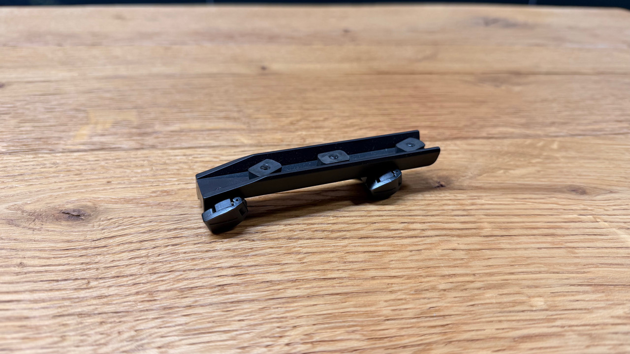 Blaser-Sattelmontage-fur-Zeiss-Schiene