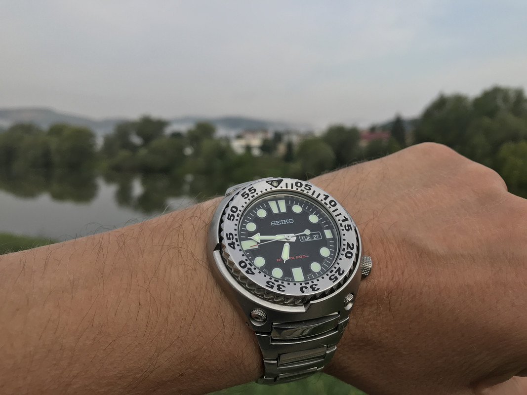 AB9-A473-B-5-DCF-4-DD5-A9-F9-7-BBF99-C59