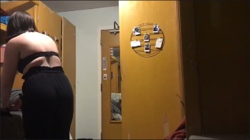 [Image: Voyeur23975114457.jpg]