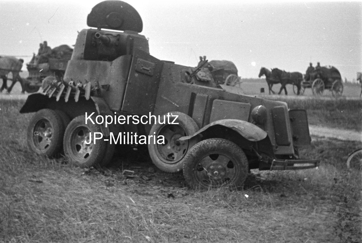 Wehrmacht russische Sowjet Späh Panzer Russland