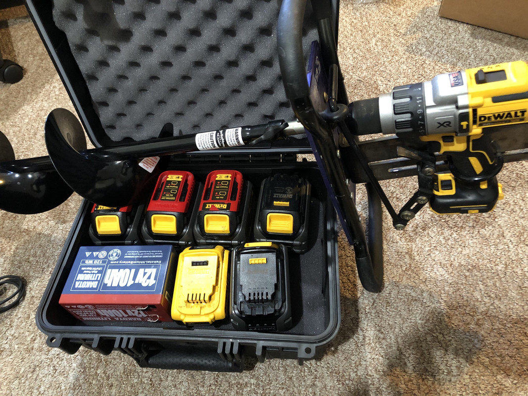 E2748EDF-530A-4CD6-A372-AAA625380055