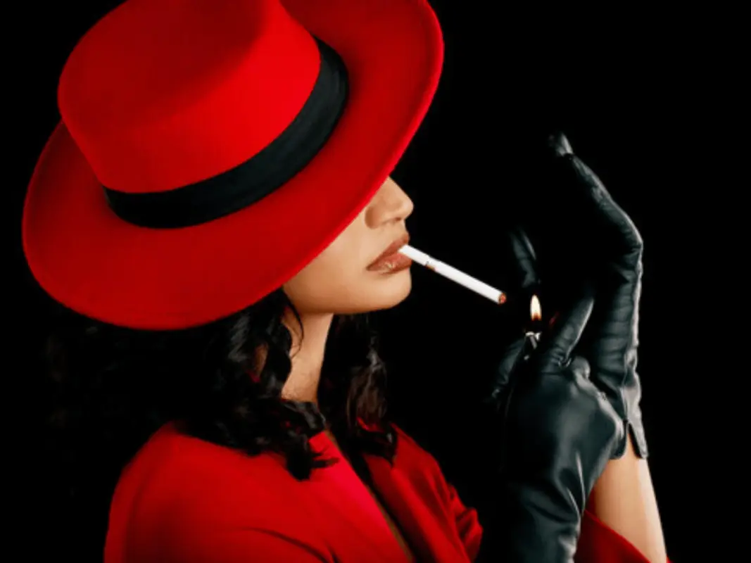 Cigarette Holders & Gloves