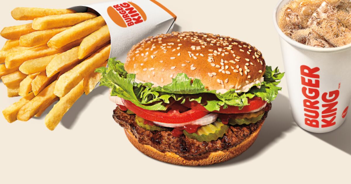 Dos hombres en Nueva York golpean a empleado de Burger King 