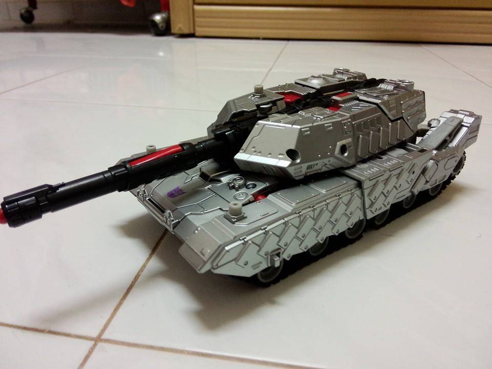 1423347037_generations_megatron_7