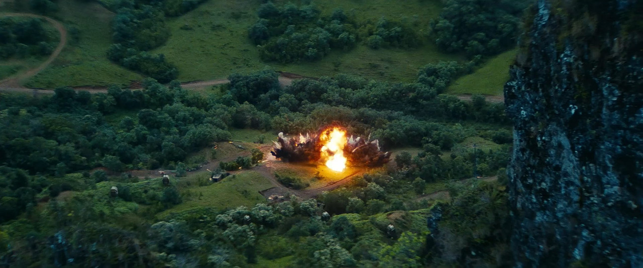 Battleship 2012 BluRay [Hindi + Tamil + Telugu + English] 480p, 720p, 1080p ESub Screenshot