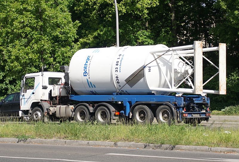 Silos für (meistens) Trocken-Zement B-Siemensdamm-30-04-2024d