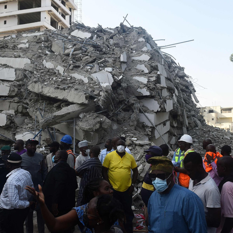 Se derrumba edificio de 21 pisos en Lagos, Nigeria; se buscan sobrevivientes