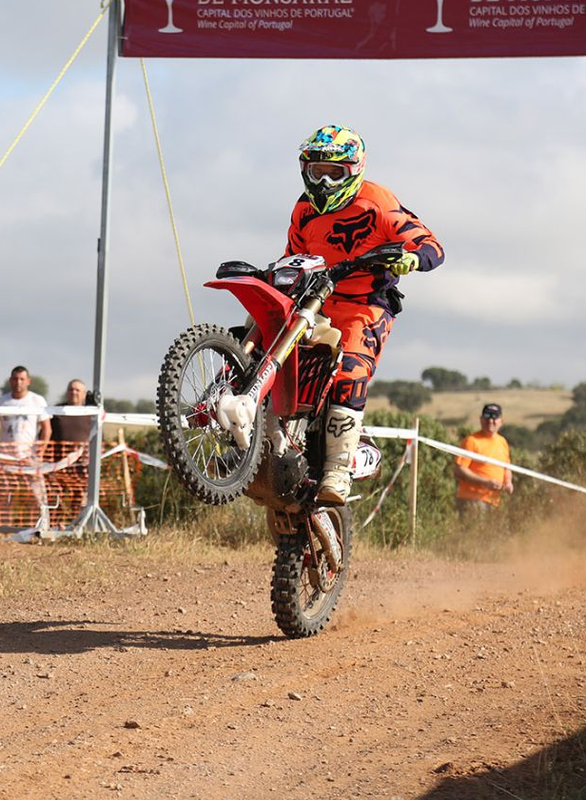 BAJA TT REGUENGOS DE MONSARAZ CAPITAL DOS VINHOS DE PORTUGAL COM 180 PILOTOS EM AUTOMÓVEIS, MOTOS, QUADS E SSV