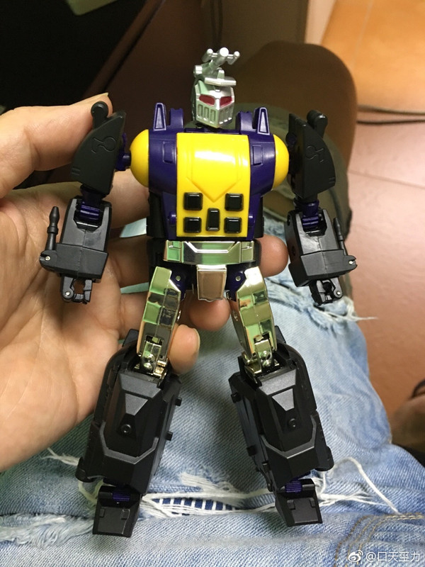 749ad6bdgy1fjo2gz474yj20qo0zkqbc