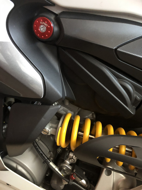 66E8D9F2-8FC2-40AE-A3BD-F0E922137F6F