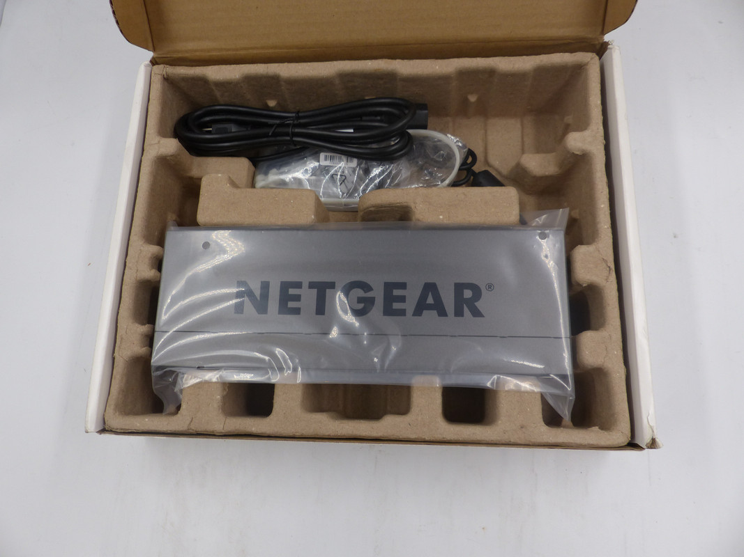 NETGEAR16-PORT POE+ GIGABIT UNMANAGED SWITCH GS116PP-100NAS