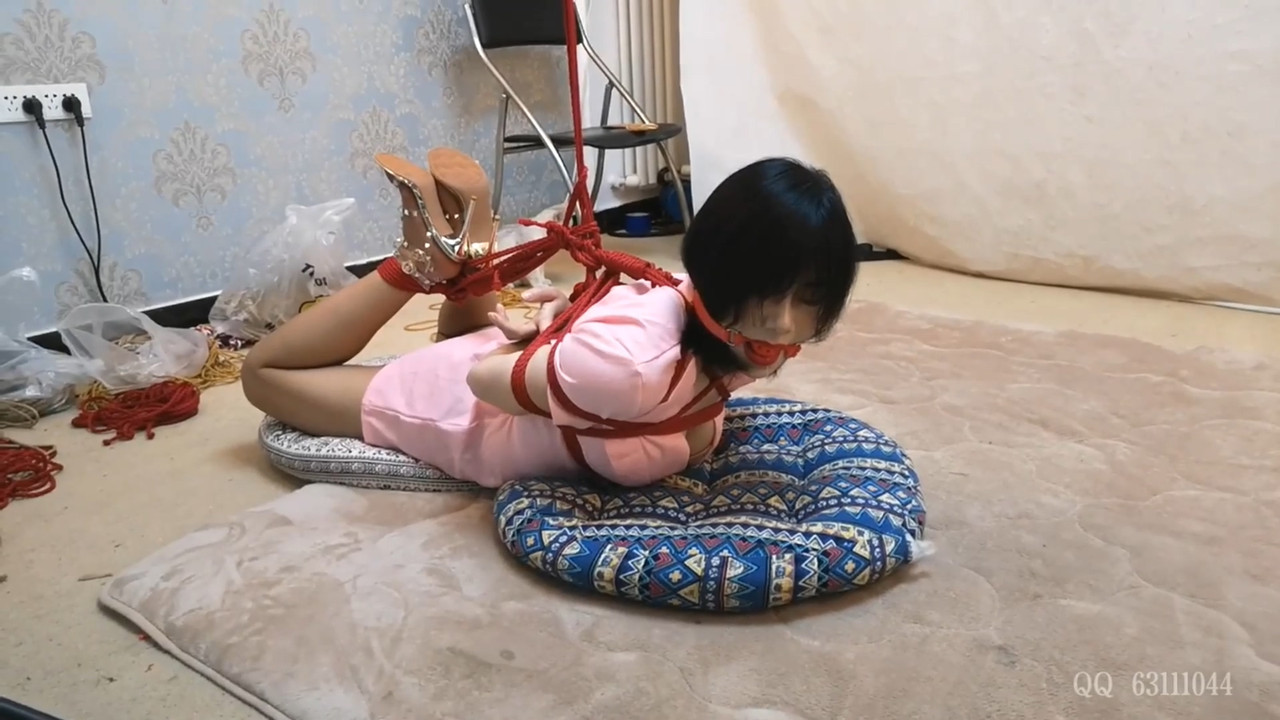 束缘阁 鑫宝 粉色的爆乳护士.mp4_20211207_130320.016