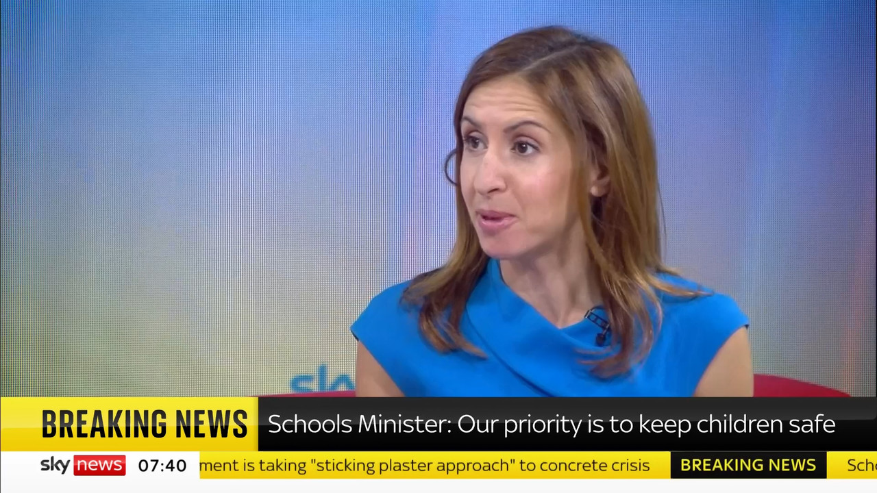 09.05 - 07.00.01 - Breakfast with Kay Burley. All the big stories of ....ts_snapshot_40.38.002