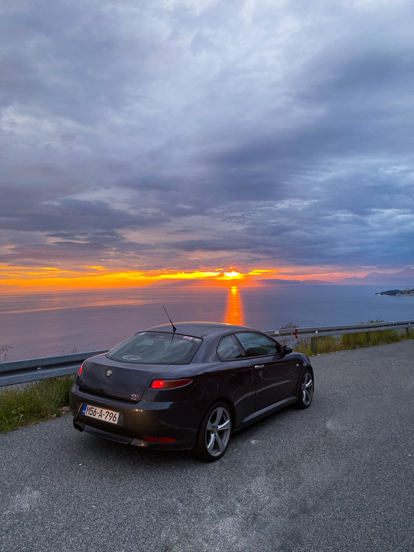 2264580E-5EF7-4B96-B256-8EB9161E3D2A