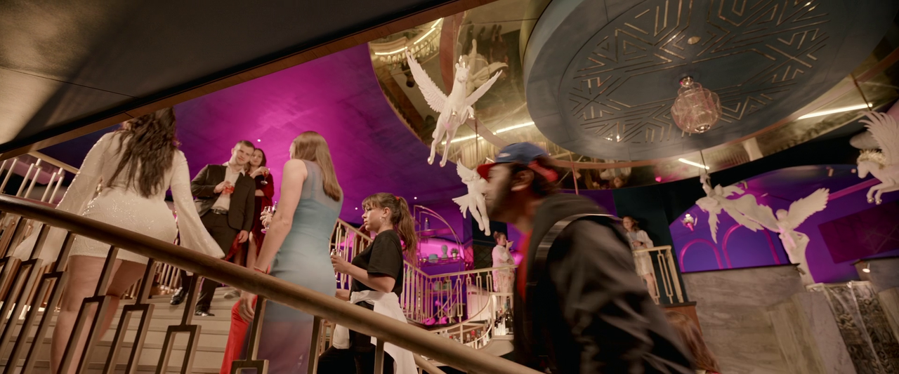 vlcsnap-2025-03-08-20h23m56s035