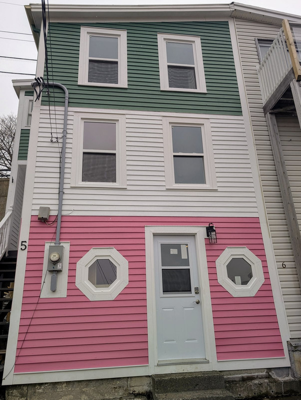 PXL_20250421_113602571.MP~2