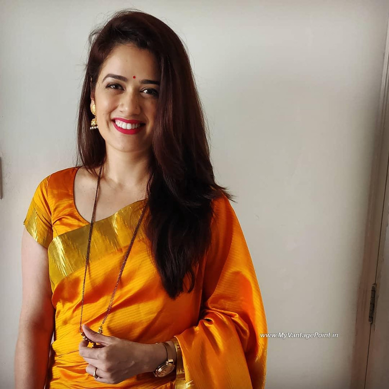 4-Marathi-Mulgi-Girija-Oak-Godbole-Photos-Wallpapers-in-Traditional-Look-My-Vantage-Point