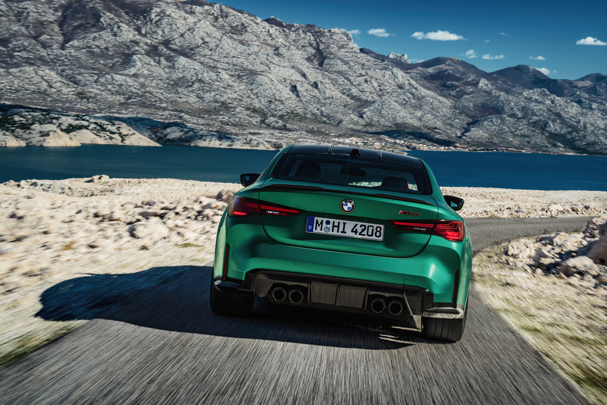 P90548617_highRes_the-all-new-bmw-m4-c