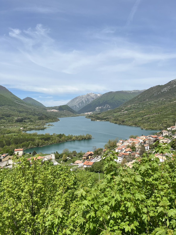 34E75EE0-3130-4965-86F6-8D4A07E5354E