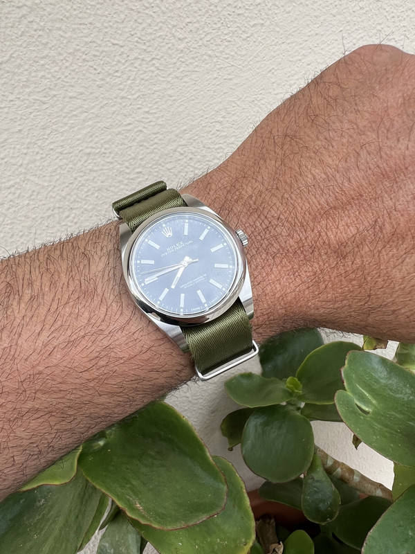 6127CCEB-D77C-433B-AD7A-7A2456B0298D