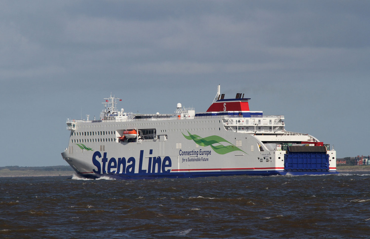 STENA EDDA  (15282b)[ProF4](Cyp-2020)(6 Oct 2021-Mersey-New Brighton-Gbr)(9807308)(© David Williams)