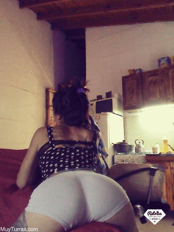 Turras-muy-putas-con-terrible-colas13