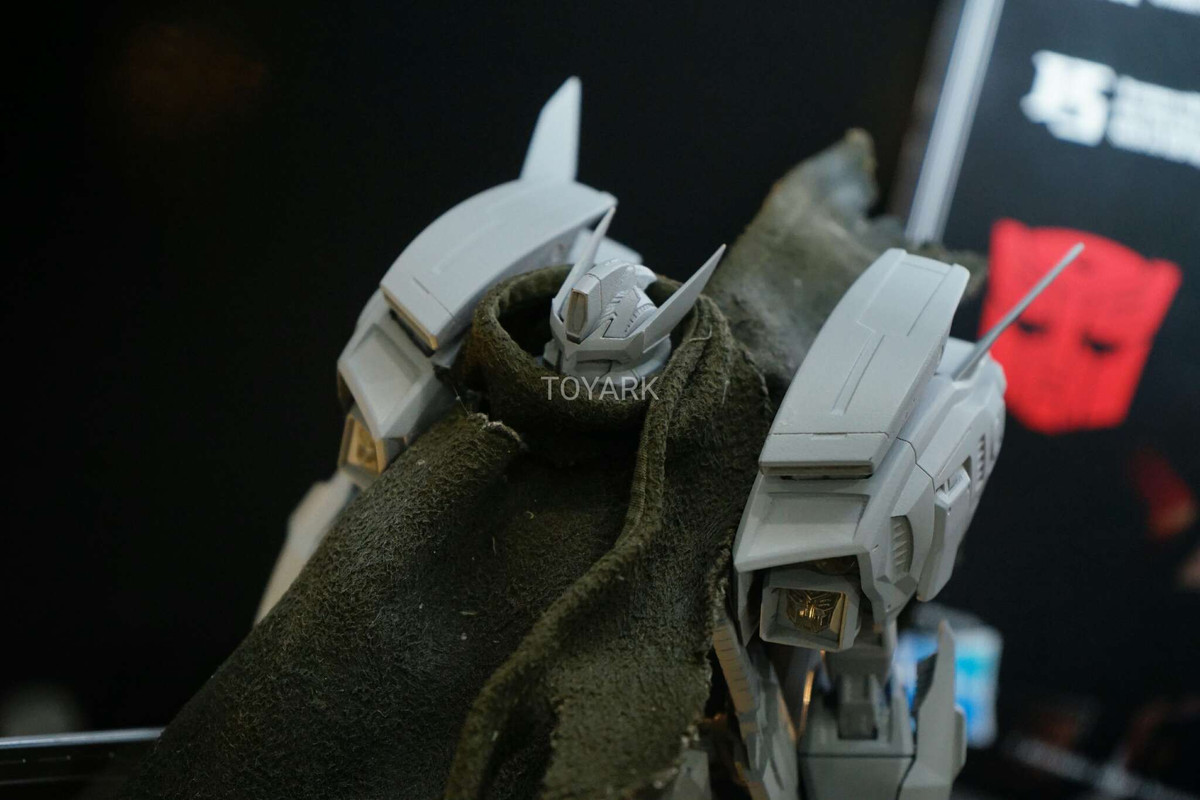 Toy-Fair-2017-Bluefin-Flame-Drift-005