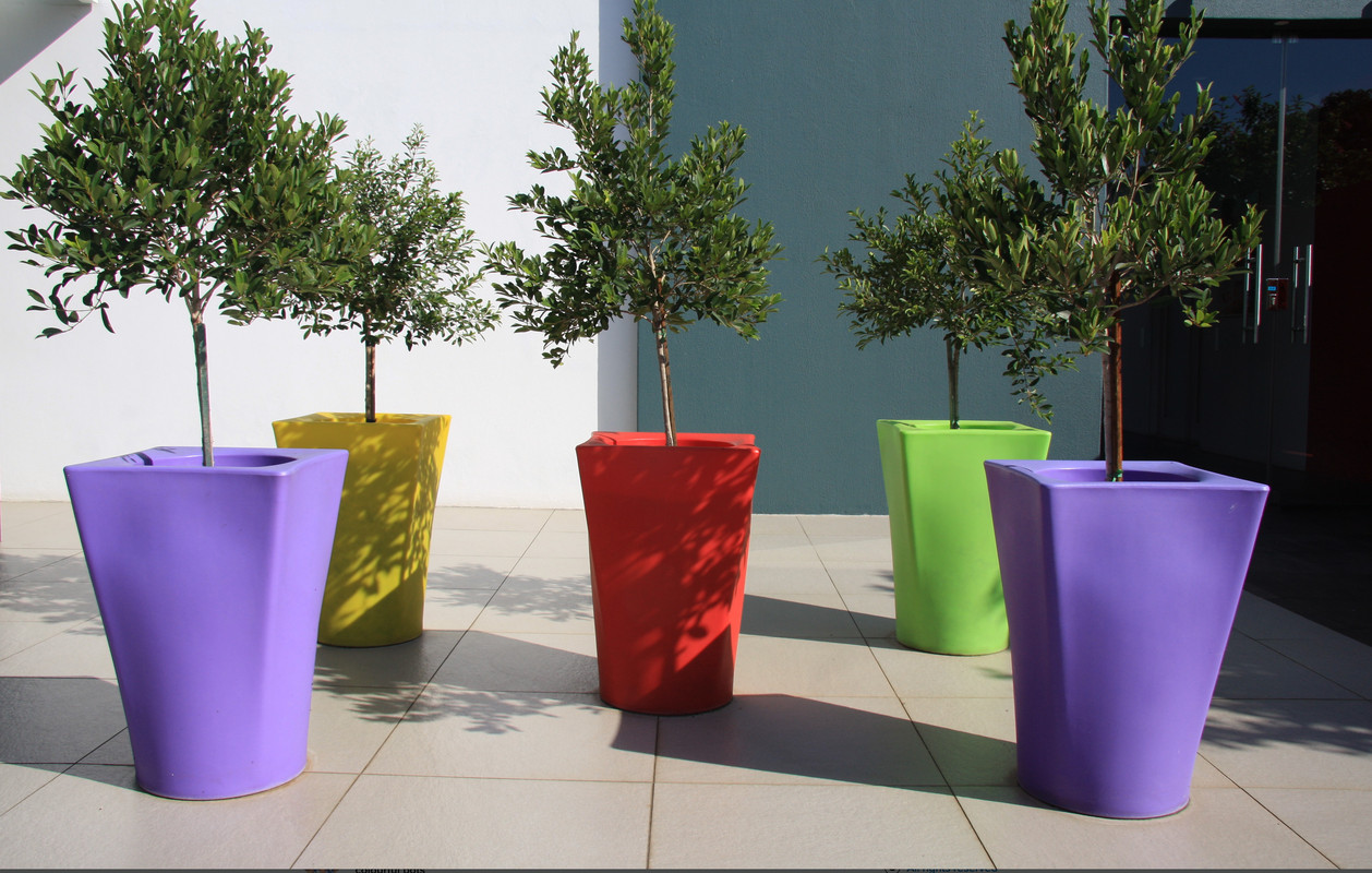 multipastelplantpots.jpg