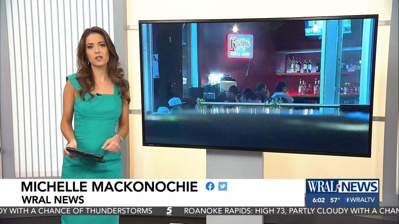03.27 - 10.00.00 - WRAL News Saturday Morning at 6 a.m. Get late brea....ts_snapshot_01.59.828