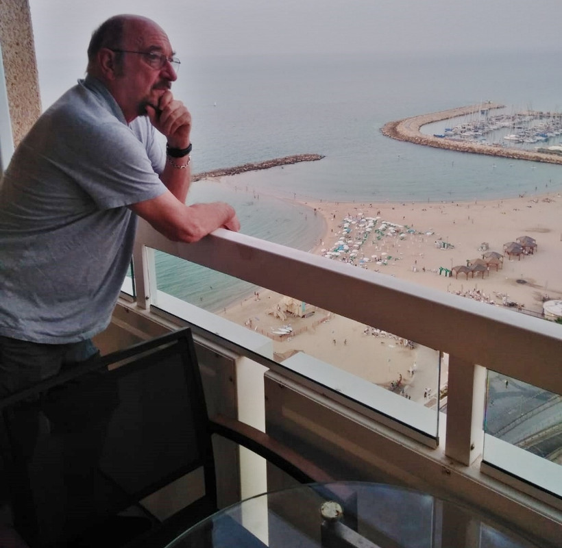 44707109_2181646118536944_8611147066107756544_o (900x878)