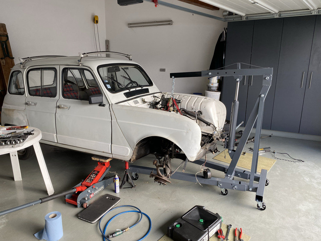 876B06D7-2CAA-42FF-A6A1-7C73ECC8B309