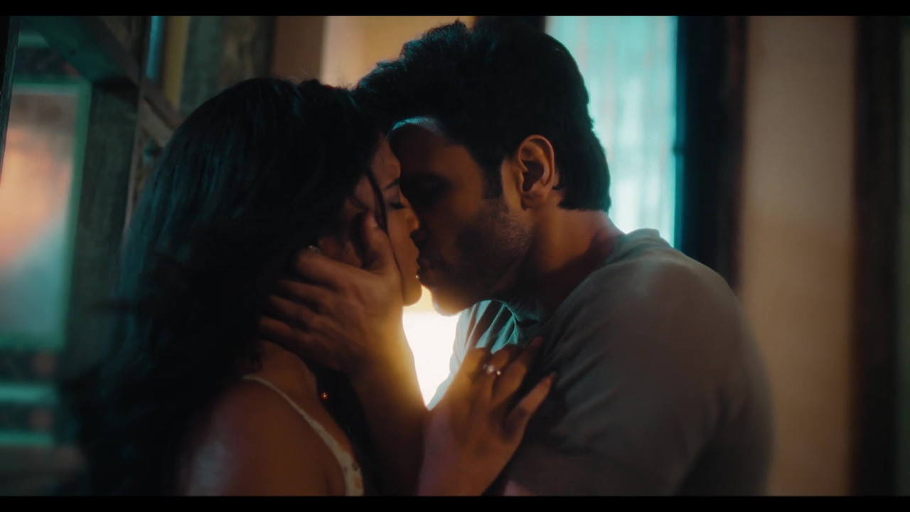 vlcsnap-2025-04-16-23h19m41s097