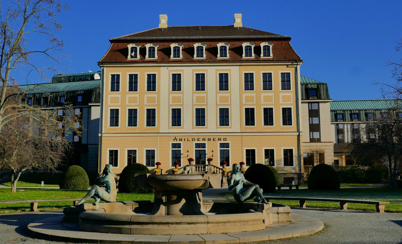 Bild: https://i.postimg.cc/y8WvXTYF/P1240819.jpg